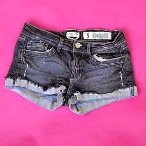 Indigo Rein Low rise Booty Jean Shorts Size 5